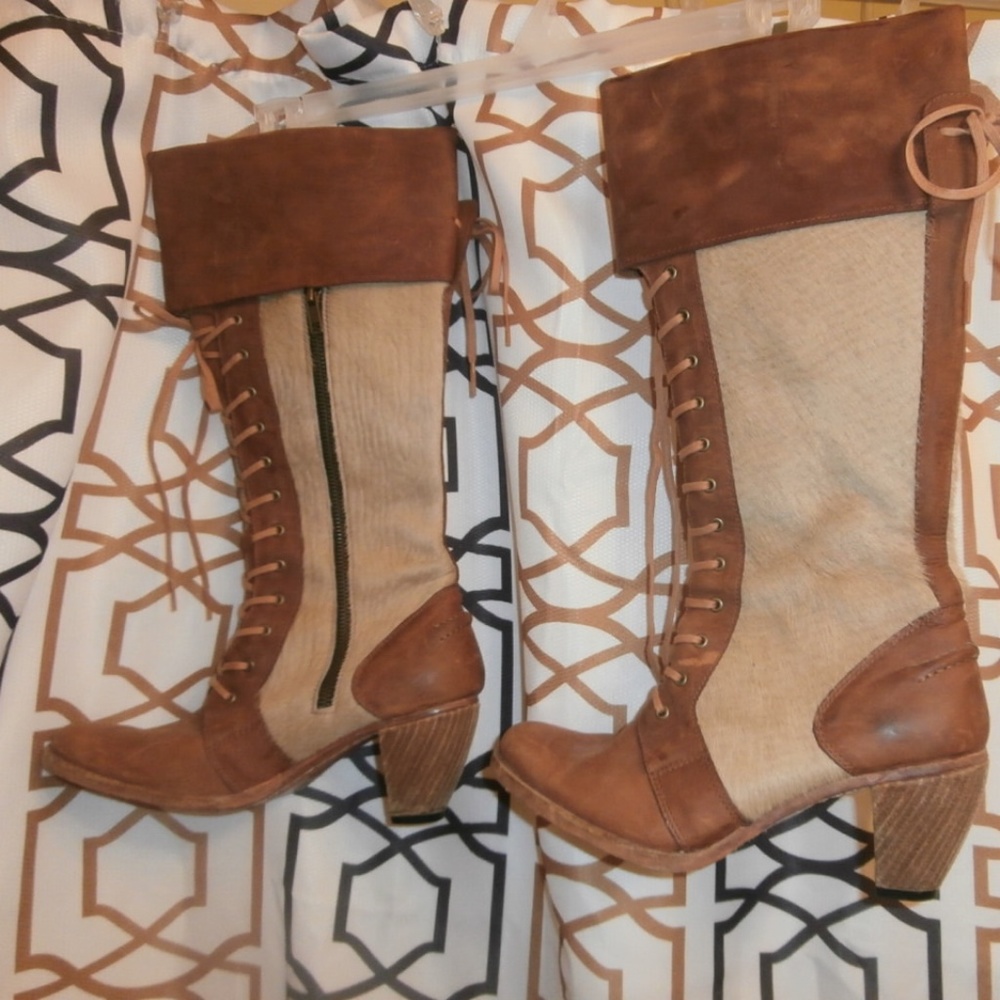 KNEE BOOTS